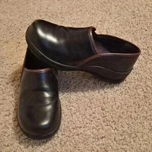 Dansko Shoes Size 38 Slip Resistant EUC